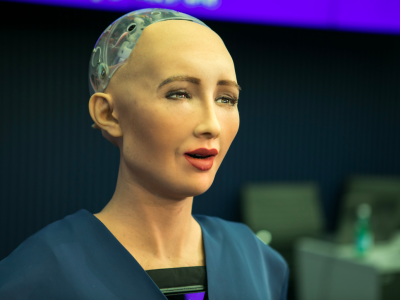 Sophia le premier robot qui a obtenu une nationalité