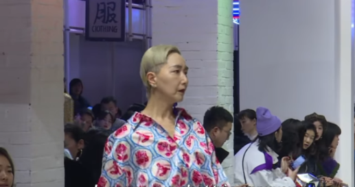Capture vidéo AFP "A Shangaï la mode n'a pas d'âge pour les mannequins"