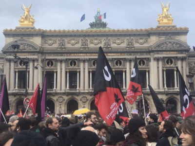 Marche place de l'Opéra #NousToutes